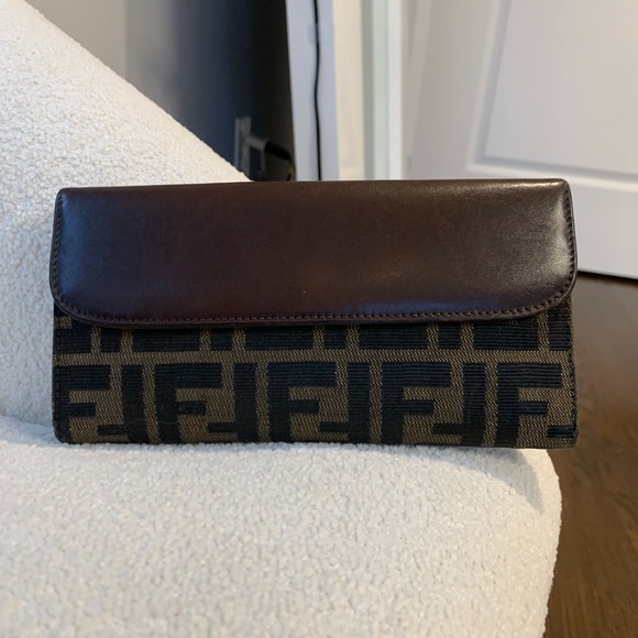 Fendi Wallet - Picture 2 of 6